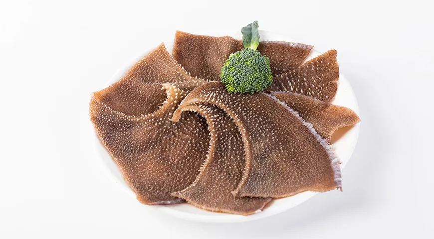 Книжка (омасум) — отдел говяжьего желудка, состоящий из тонких листовидных складок, отличается плотной структурой и выраженным вкусом