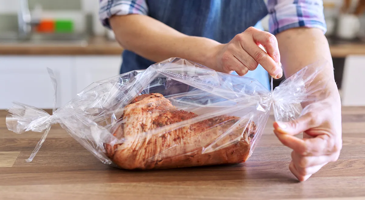 Свинина, запеченная в духовке в рукаве куском — рецепт с фото пошагово