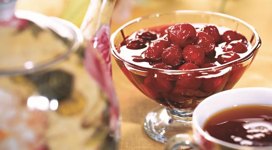 Вишневое варенье с косточками на зиму