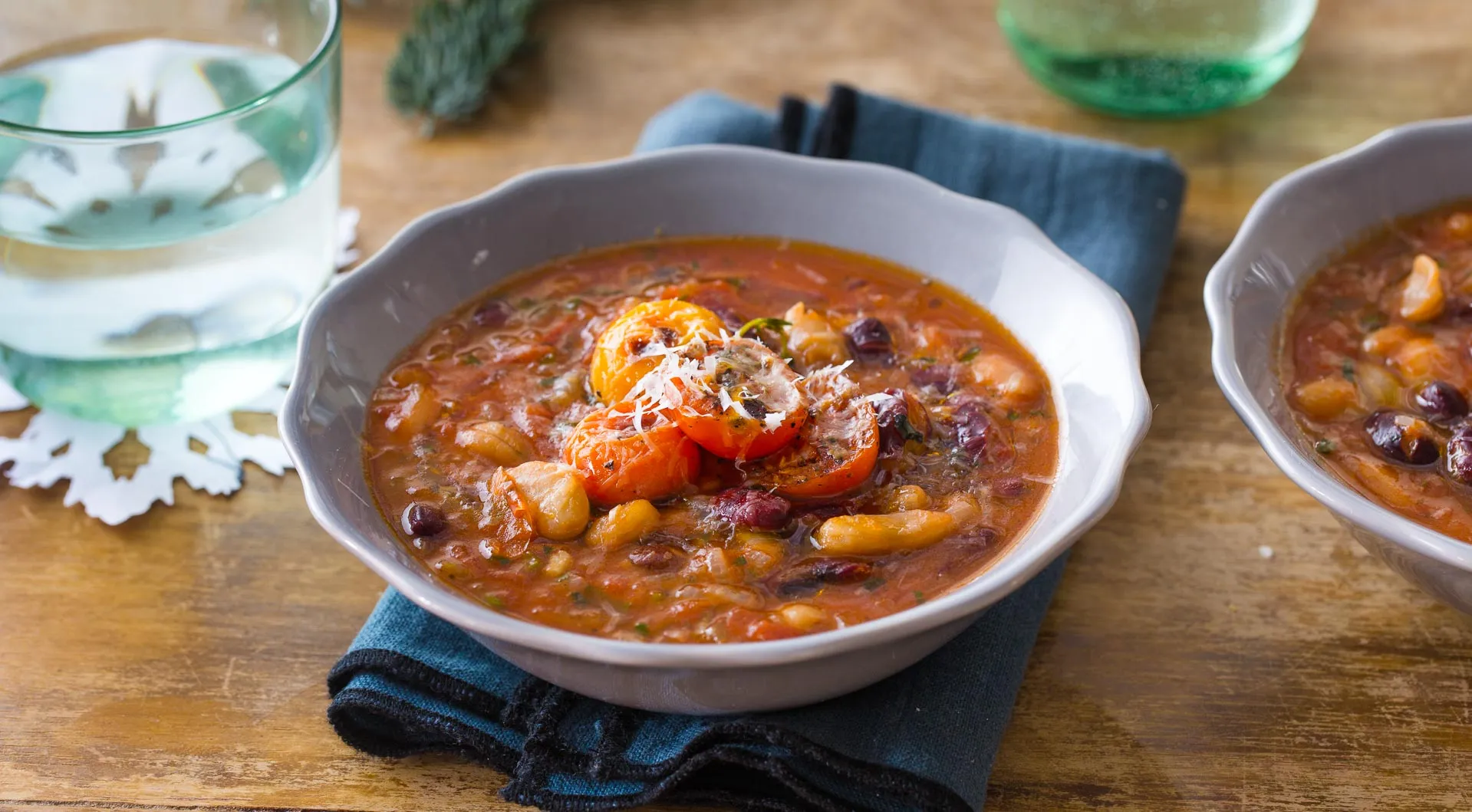 Суп из фасоли с помидорами и тимьяном, Экомилк, Новый год 2018