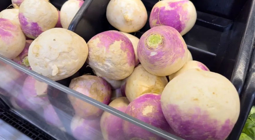 В холодильнике брюква может храниться в течение месяца