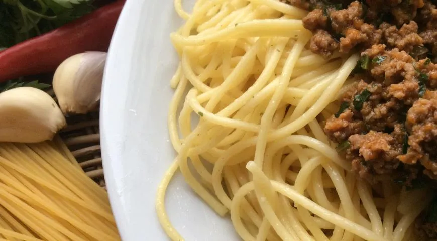 Как приготовить любимые спагетти болоньезе 
