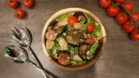 Рецепты с соусами, салатом и черри
