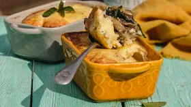 Яично-творожное суфле с грибами и шпинатом