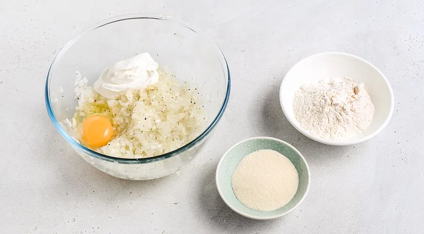 Луковые оладьи