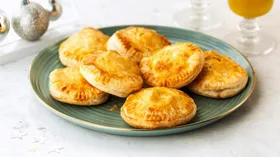 Рецепты с сыром Российский и тестом