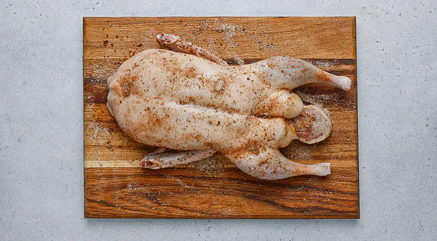 Цитрусовая утка с клюквой и картофелем