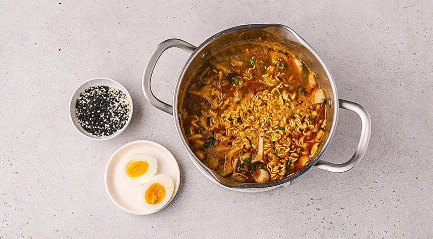 Карри-рамен с фаршем