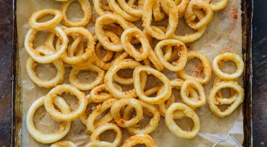 Кольца кальмаров в пряной панировке