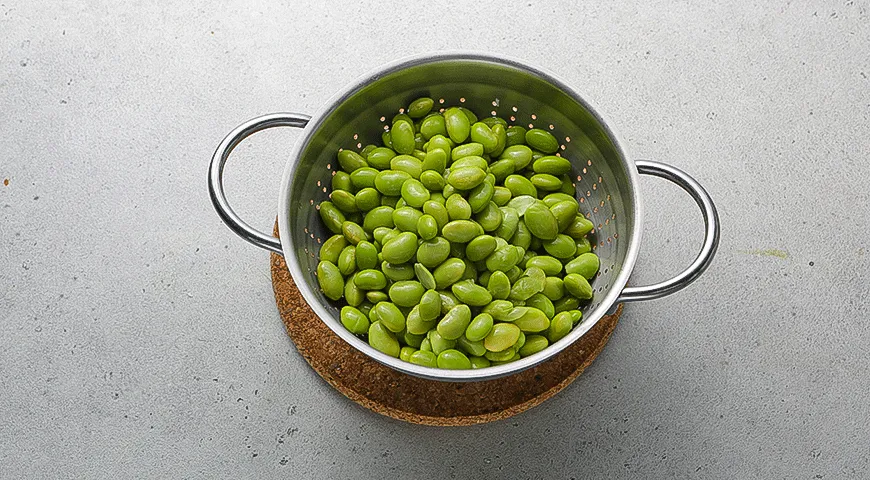 Салат из гречневой лапши с овощами