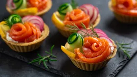 Рецепты с редисом и лососем