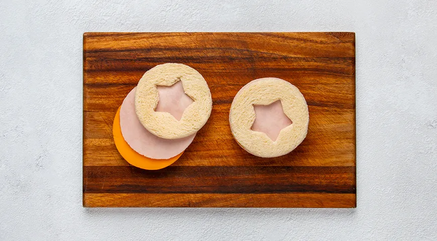 Сэндвич с ветчиной и сыром