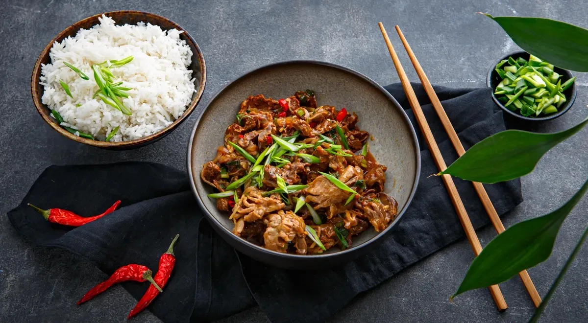 Куриные желудки на сковороде