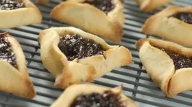 Рецепты с мукой, ягодами и черносливом