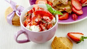 Рецепты с молочной продукцией, ягодами и базиликом