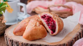 Пирожки со смородиной