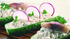 Рецепты с молочной продукцией, огурцом и ветчиной