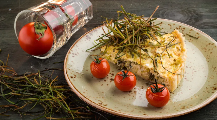 Киш с луком-пореем