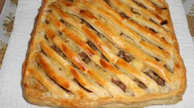 Рецепты с твёрдыми сырами, алкоголем и говяжьим фаршем жирным