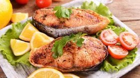 10 лайфхаков, как приготовить на сковороде рыбу с хрустящей корочкой и сочной мякотью