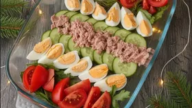 Салат с тунцом праздничный