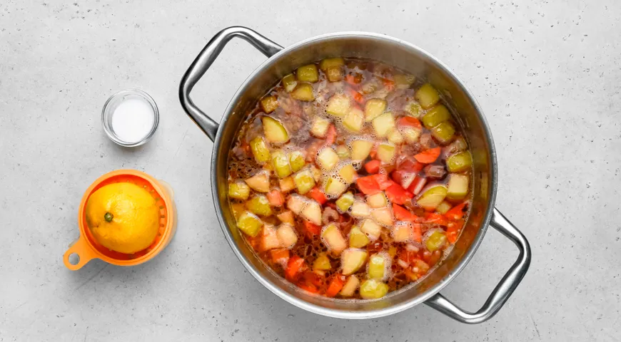 Еврейский молочный борщ