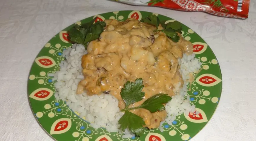 Рецепт морского коктейля в "розовой" глазури с рисом