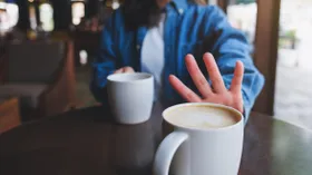 Забудьте о воде с лимоном и о кофе: этот утренний напиток будет полезнее