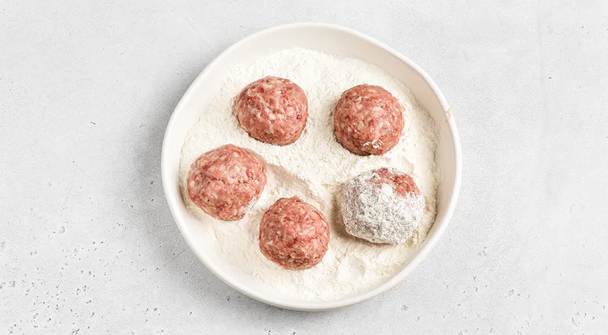 Тефтели в томатном соусе в духовке