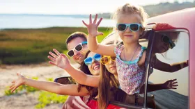 Семь важных дел, которые нужно сделать вместе с ребенком летом
