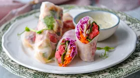 Спринг-роллы с ростбифом и овощами