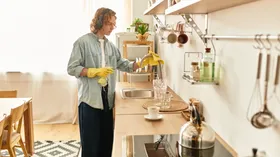 Найдено место на кухне, где бактерий больше всего — эксперты сказали, что его почти не отмывают