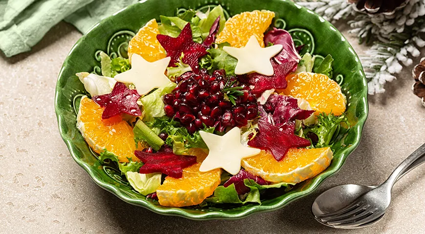 Яркий праздничный вариант — салат с фруктами