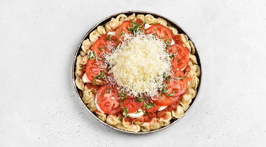 Пицца из пельменей