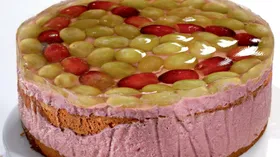 Рецепты с мукой, ягодами и вином