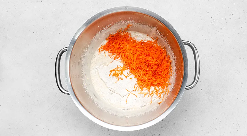 Кекс с морковью