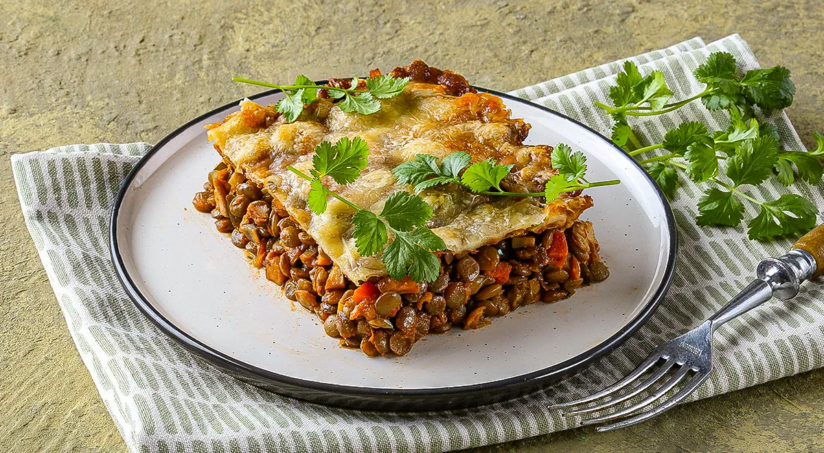 Запеканка из чечевицы с грибами и овощами