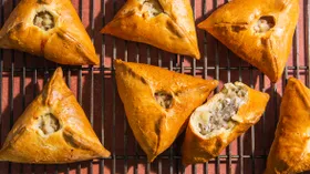 Треугольники с курицей и картошкой (эчпочмаки)