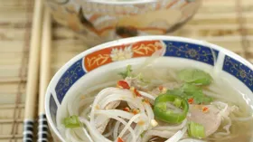 Вьетнамский суп с рисовой лапшой