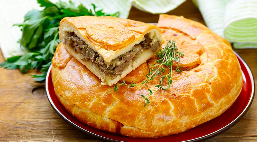 Пирог с печенкой и рисом: очень питательный