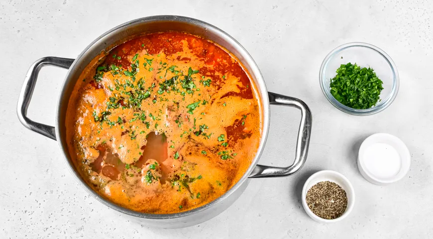 Суп с копчеными ребрышками и фасолью