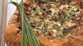 Рецепты с грибами, твёрдыми сырами и картофелем