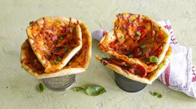 Рецепты с мясной гастрономией и сыром Российский