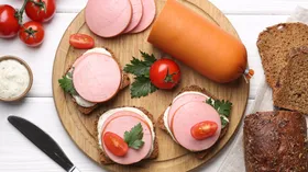 Названа лучшая альтернатива магазинной колбасе — много белка, железа и витаминов