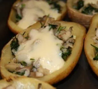 Картофель, фаршированный грибами