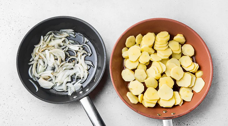 Жареная картошка с опятами