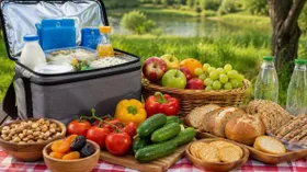 Какие продукты быстрее всего портятся летом — и почему: напомнил химик