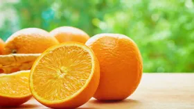 Как быстро и просто почистить апельсин: 5 способов