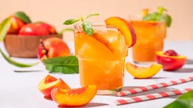 Компот из нектаринов: 3 способов сохранить вкус лета