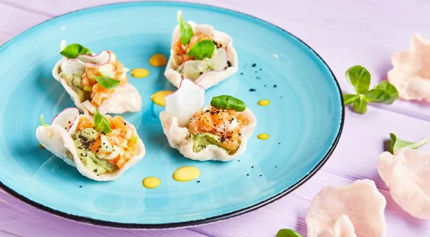 Тартар из семги с гуакамоле